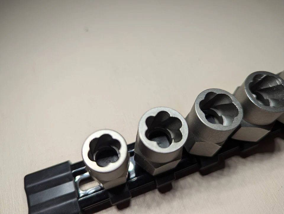 Duralast Extractor Set with Rail 5 Pieces - Image 4 of 4