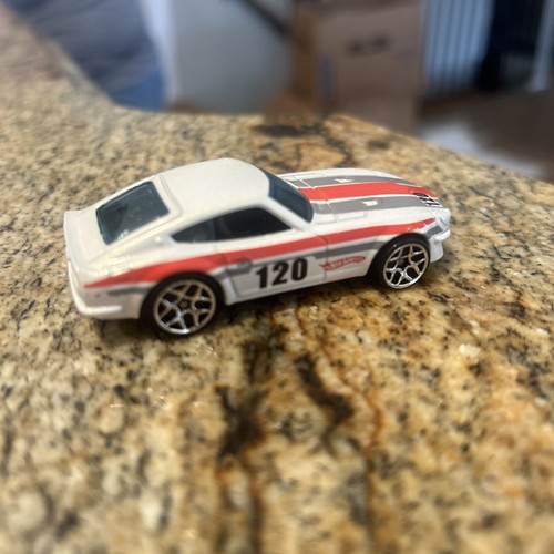 HOT WHEELS DATSUN 240z White *First Edition* Loose #120 - Picture 2 of 4