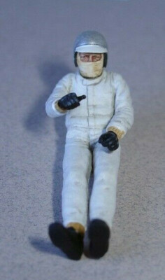 Le Mans Miniatures 50/60's Sitting Driver 1/32 Slot Car Resin Figure FLM132002M