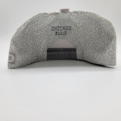 Chicago Bulls Snap Back Hat Artist Series Lefty OUT 2019 BMO Harris Cap - Picture 6 of 10