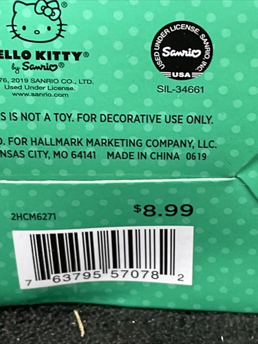 Hallmark Hello Kitty Peppermint Candy Cane Christmas tree ornament - Picture 9 of 9