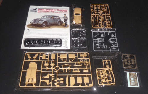 Bronco Model Kit WWII German Light Staff Car Stabswagen Mod. 1937 1:35 CB35052 - Picture 2 of 2