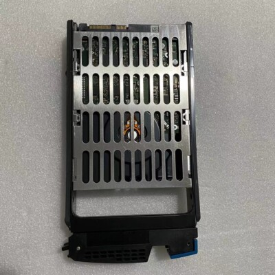 aღ　3点 Hitachi 600GB,Internal (3276138-D) Hard Disk Drive for sale
