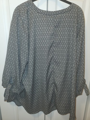 Women's Shirt, Top,  Size 2X- 3X ,  Catherine, 100% Polyester, Soft, Nice! - Picture 11 of 16