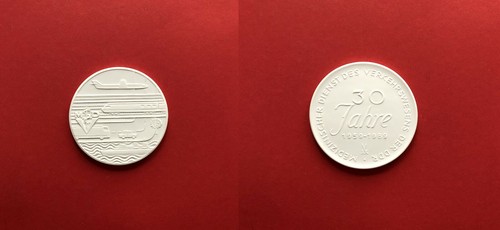 DDR Porzellan Medaille 30 Jahre Medizinischer Dienst des Verkehrswesen ( M996