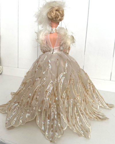 VINTAGE 1994 MATTEL ENCHANTED SEASONS SNOW PRINCESS BARBIE LIMITED EDITION DOLL - Picture 3 of 15