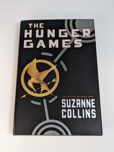 The Hunger Games Trilogy Boxed Set - Picture 17 of 20