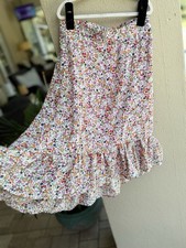 Kidpik Girls Lightweight Floral Skirt Size Small Multicolor