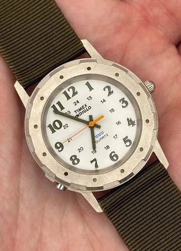 1993 Vintage Timex Men's Quartz Watch w/New, Old Stock Camper/Military Band!