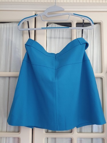 Karen Millen strukturierter Minirock aus Kreppfalten und Druckknöpfen, UK-Größe 12 - Bild 3 von 5