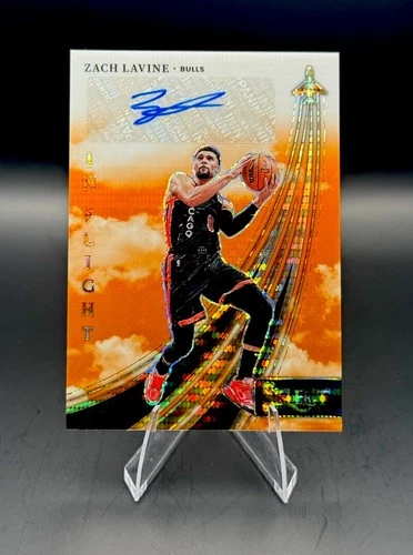 Panini 2023-24 Select Gold Prizm In Flight Signatures Zach LaVine /30 Bulls