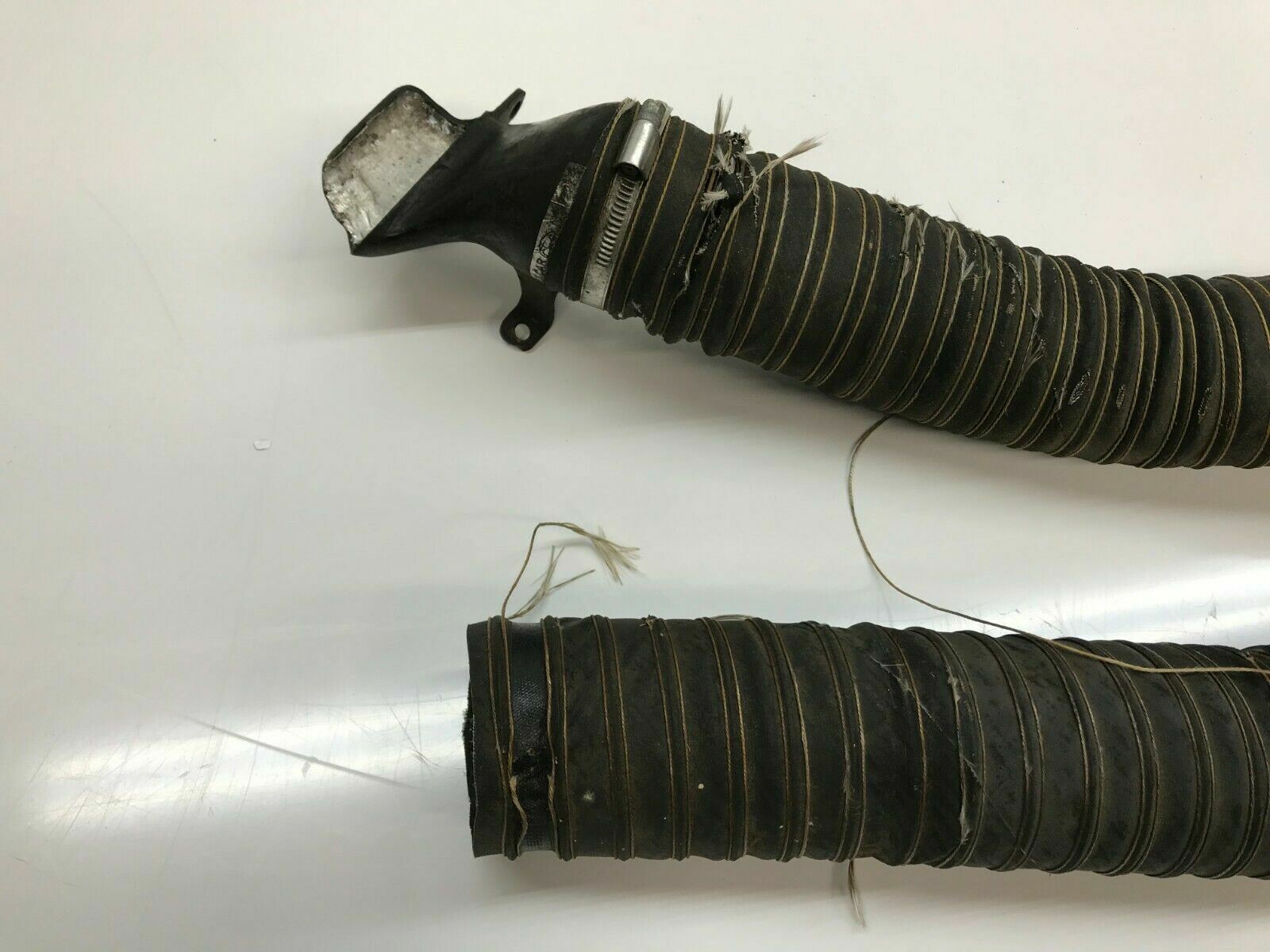 LAMBORGHINI MURCIELAGO FRONT BRAKE AIR INLET DUCT HOSE PIPES OEM 410611359
