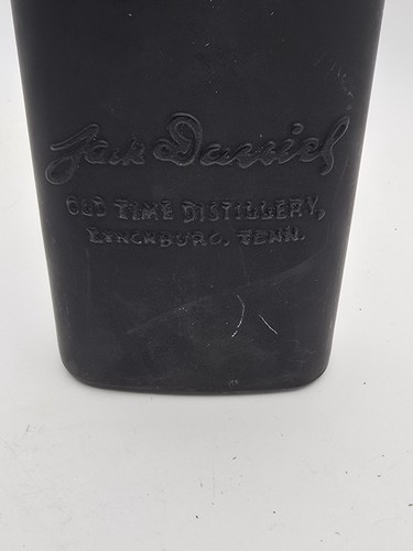 Vintage JACK DANIELS Old Time Distillery Matte Black Glass Flask Gold Shot Top. - Afbeelding 2 van 8