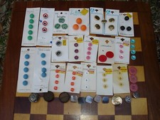 Vintage Buttons Lot 19 Cards LaChic,Lepetite,Streamline,BGE +18 Uncarded Buttons