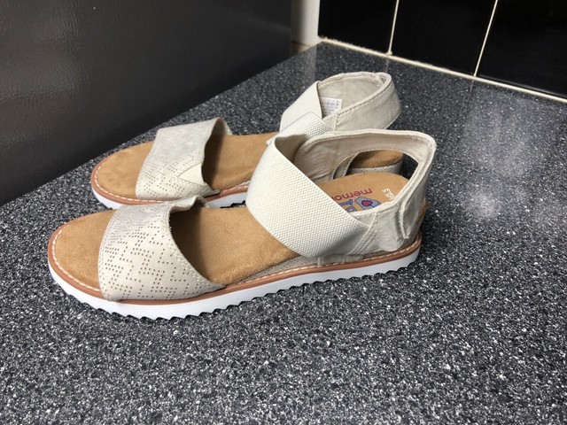 Bobs Skechers Black Slingback Wedge Sandals Memory Foam Womens Size 5.5 | eBay