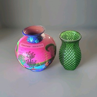 Vintage  Vase Cancun Mexico.  R