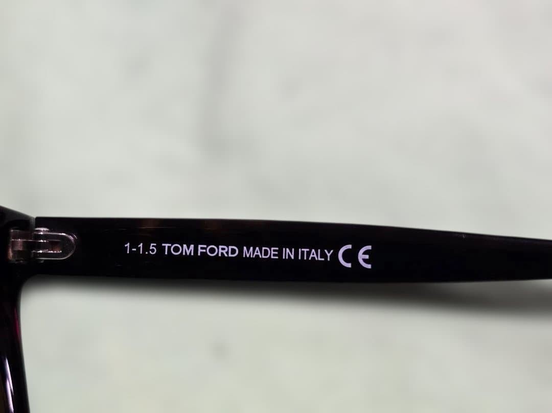 トムフォード TF336 Leo POLARIZED 偏光 52□21 145 【公式通販】