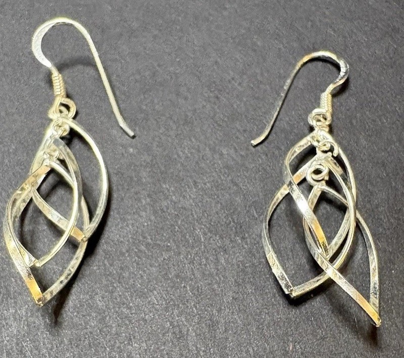 Tarnished Silver Tone Dangle/Drop Hook Earrings for Lobe, Metal No Stone