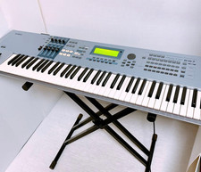 YAMAHA MOTIF ES7 Music Workstation Synthesizer w/ Stand Tested Working Japan