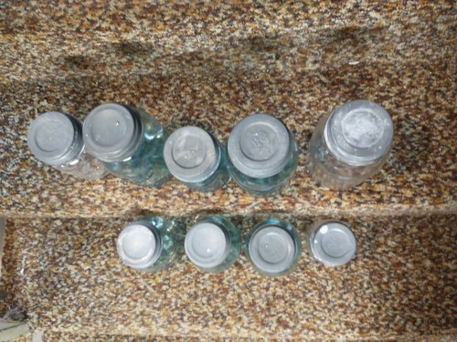 Set aus 9 Vintage Aqua Blau und Klar Quart und Pint KUGEL EINMACHGLÄSERN MIT Zinkdeckel, - Bild 2 von 10