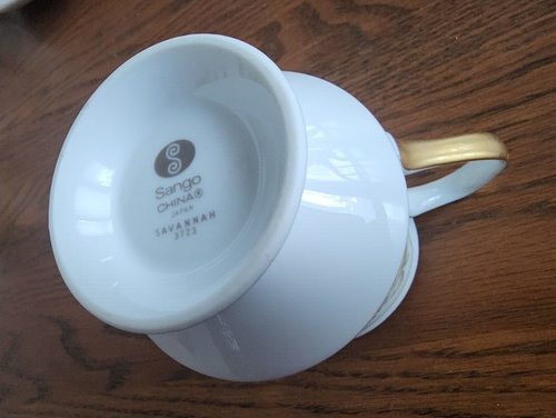 Savannah Creamer Pitcher 8 oz. Sango #3723 Japan Porcelain White Green Gold ! - Picture 13 of 17