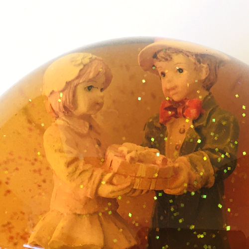Vintage Boy & Girl In the Garden Musical Snow globe V-146 - Picture 2 of 9