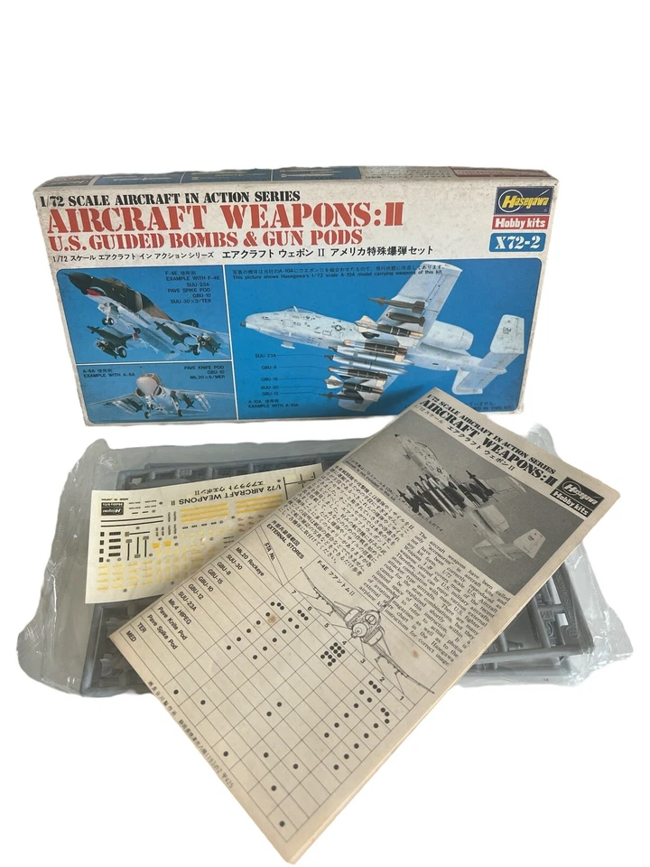 modellino Hasegawa Aircraft Weapons: II U.S. Guided Bombs & Gun Pods X72-2 1:72 - Immagine 2 di 3