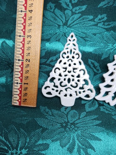 Lot of 2 LENOX Charms Pierced Christmas Tree Ornaments Lattice Look Porcelain - Picture 8 of 8