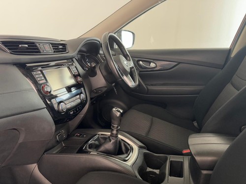 2019 Nissan X-Trail 1.7 dCi Acenta Premium Euro 6 (s/s) 5dr ESTATE Diesel Manual - Picture 13 of 24