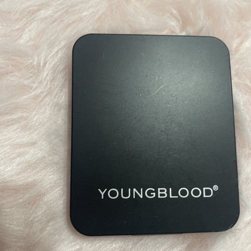 Youngblood Pressed Mineral Eyeshadow Quad Starlet 0.14 oz - Foto 4 di 6