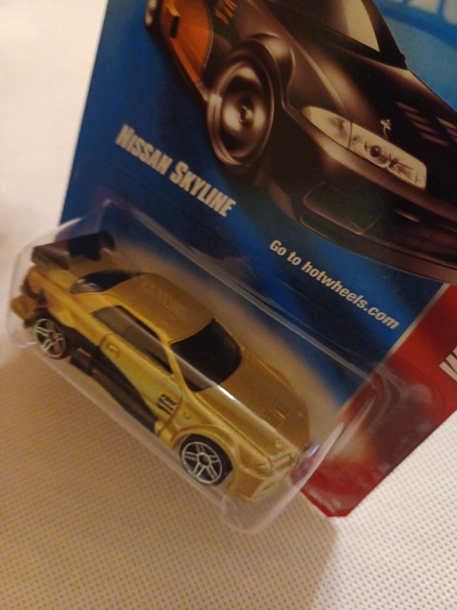 【超美品】ホットウィール NISSAN SKYLINE GT-R R32 NISSAN SKYLINE GT-R (BNR32)の三台同時贅沢レビュー！GT、2019