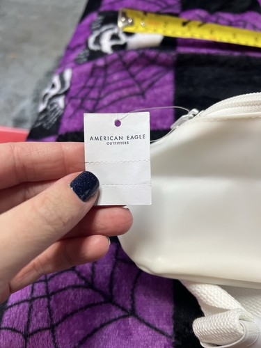 White American Eagle Fanny Pack New - Picture 3 of 6