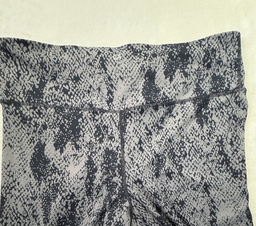 Women's Gap Fit Sky High Studio Full-Length Legging Snake Print Size XL - Picture 6 of 8