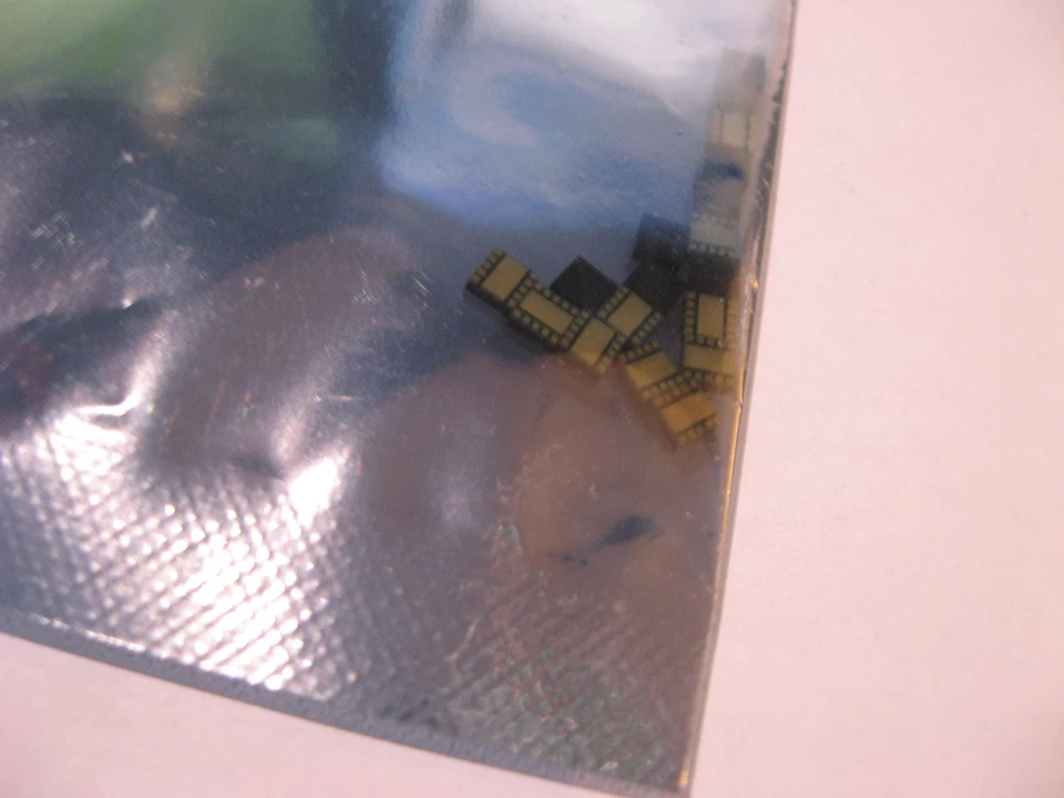 Módulo amplificador de potencia Anadigics AWM6605R RF WCDMA 28,5 dBm - Nuevo Cantidad 20 Foto 2 de 2