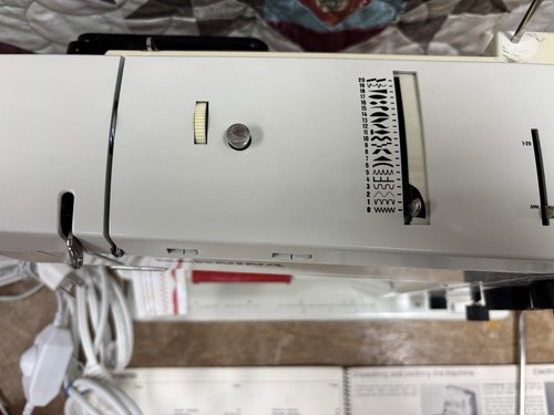 Vintage Bernina 830 Record Sewing and Quilting Machine, Professionally Serviced! - Picture 5 of 16