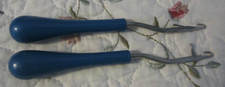 2 Pieces Wooden Bent Latch Hook Tools, Vintage,