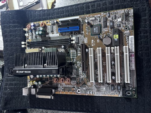 ASUS K7M 5184-9656 rev1.04 with AMD K785OMPR52BA processor - Picture 11 of 15