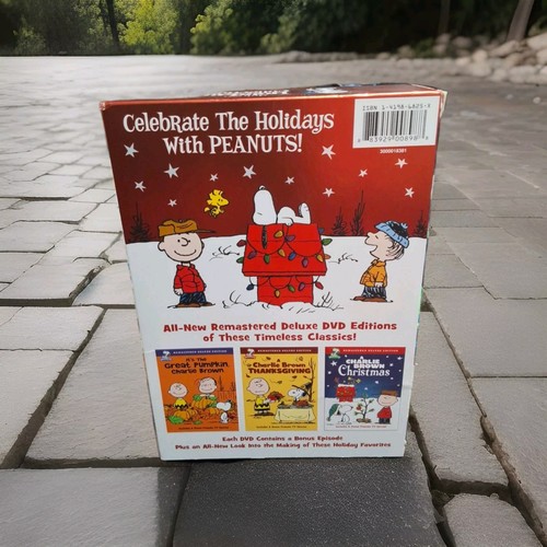 Peanuts Deluxe Holiday Collection (DVD, 2008, 3-Disc Set, Deluxe Holiday Edition - Picture 3 of 4