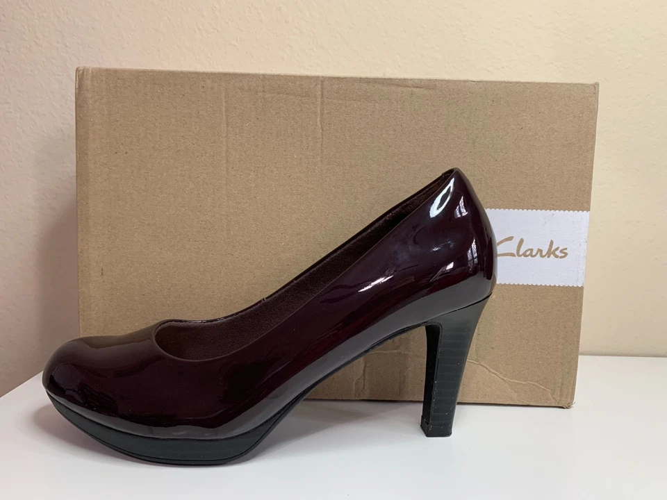Женские туфли на высоком каблуке Clarks Adriel Viola Pump Aubergine Patent размер 5,5 - Изображение 2 из 4