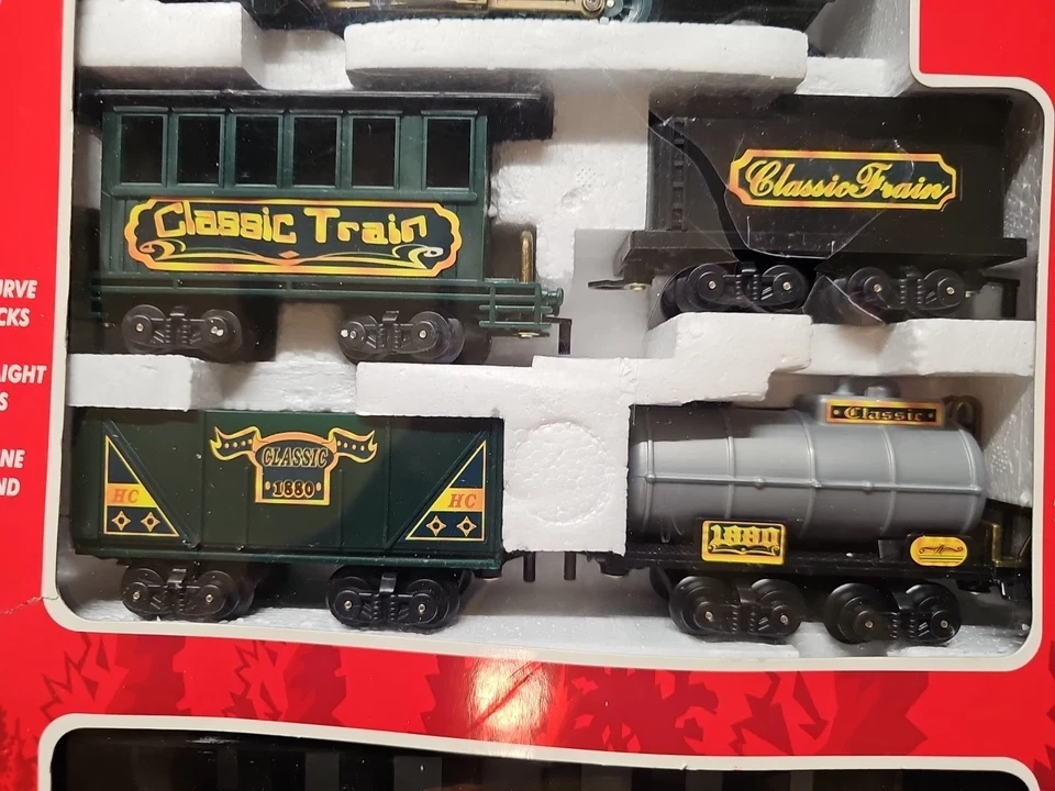 ⭐ Classic Battery Operated Train Set 1890 Style – Christmas Holiday Gift Toy - Image 3 of 4