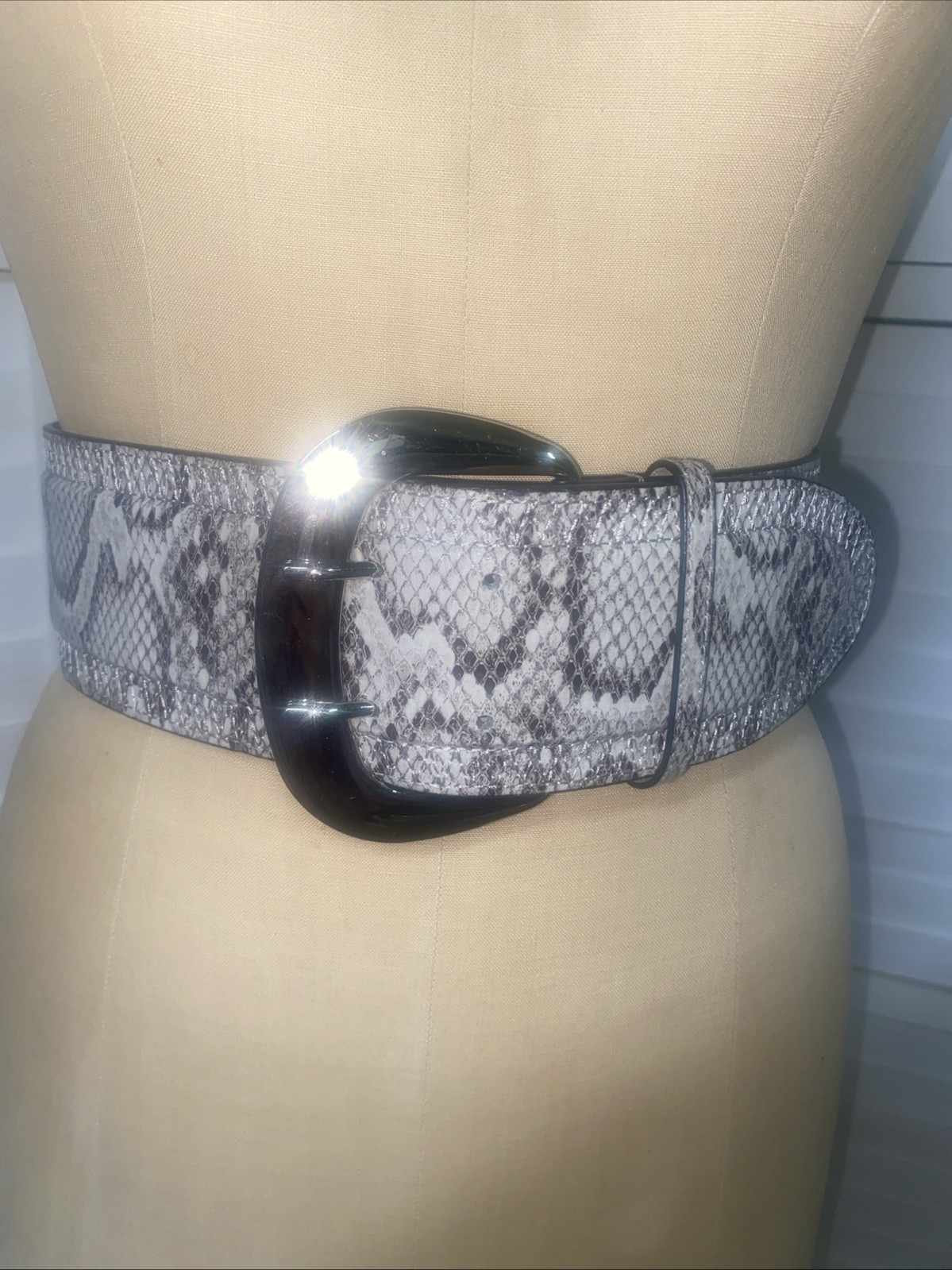 Python Snake Skin Leather Belt Stretch Back 3” Wi… - image 1