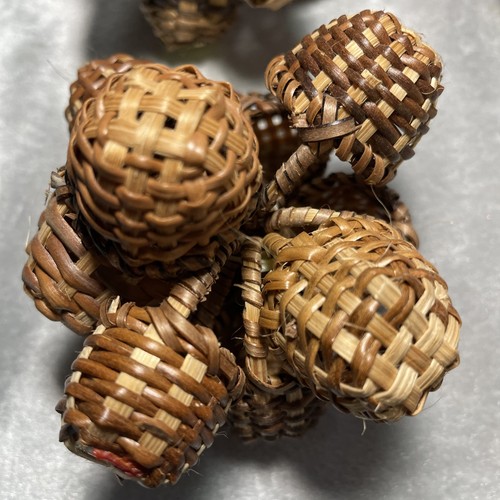 Miniature Handmade Woven Rattan Flower Baskets Made in The Philippines Lot of 10 - Picture 7 of 11