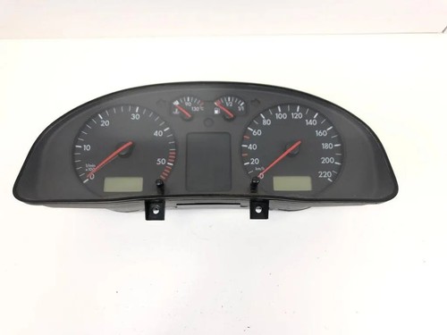 VW PASSAT B5 3B2 Kombiinstrument 3B1919880C 1.90 Diesel 81kw 1998 31272116