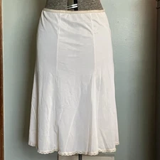 VTG Wonder Maid Half Slip Lace Trim Size Large Ivory Silky Union Made Flare