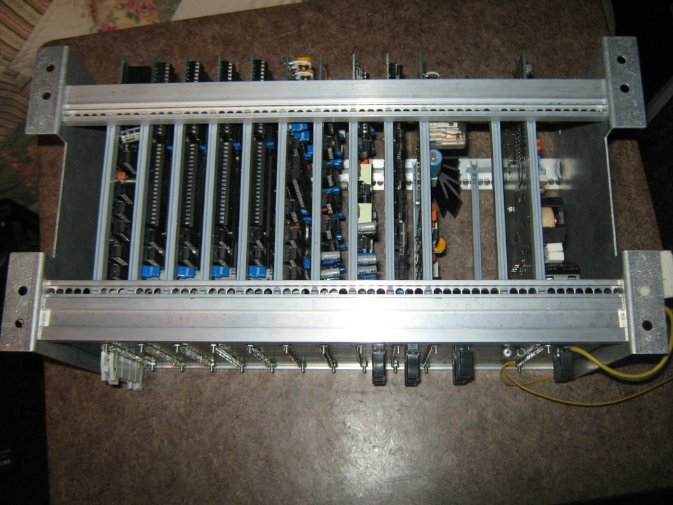 Placa-mãe Wersi Organ Alpha DX300 e 11 plug-ins e cabos de fita - Imagem 3 de 4