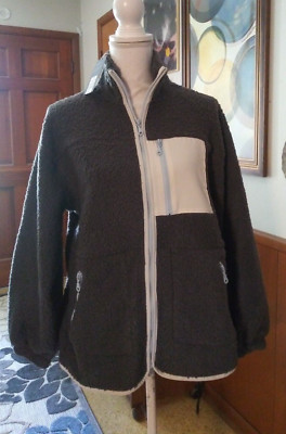Universal Thread Good Size XS Long Sleeve Multicolor 26'' Long 22'' Bust Woman