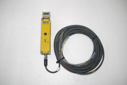 Sick TR110-SRUSA00 Non Contact Transponder Safety Switch w/ 2095679 Cable New