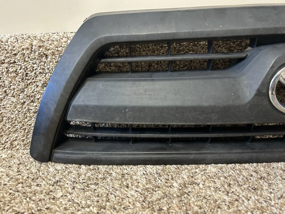 Genuine Toyota 06-09 4Runner Front Radiator Grille Matte Black OEM - Image 4 of 4