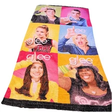 Official 2010 Fox TV  "GLEE"  Show Beach Towel RARE Collectible