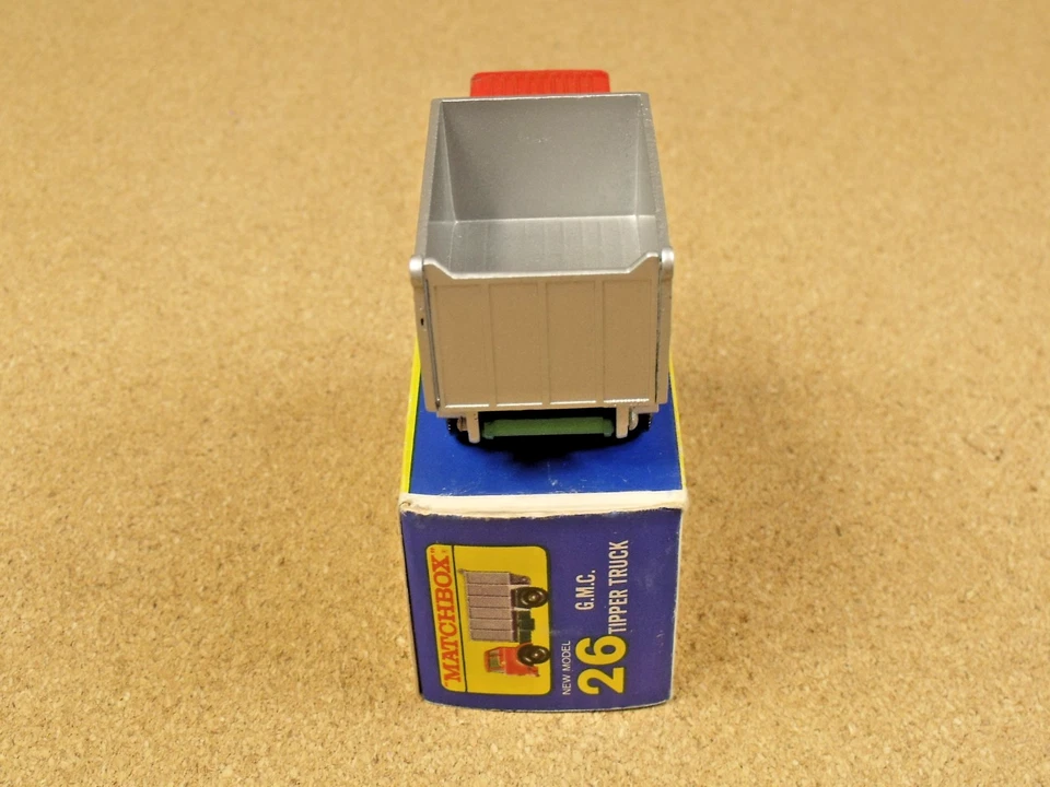 OLD VINTAGE LESNEY MATCHBOX # 28 G.M.C. TIPPER TRUCK ORIGINAL BOX - Image 4 of 4